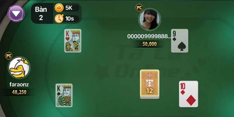 Bài phỏm là một trò chơi dân gian nổi tiếng tại Việt Nam